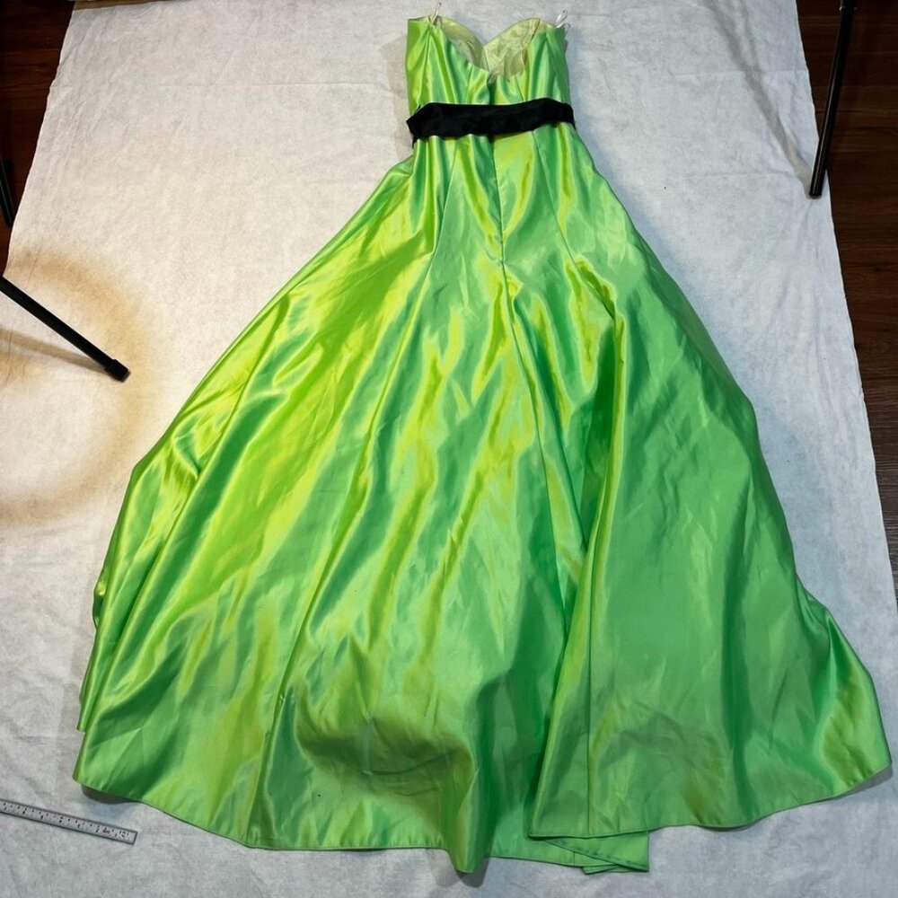 Jessica McClintock Gunne Sax Strapless Satin Ball Gown Lime/Black 5 HOLIDAY - Picture 4 of 16